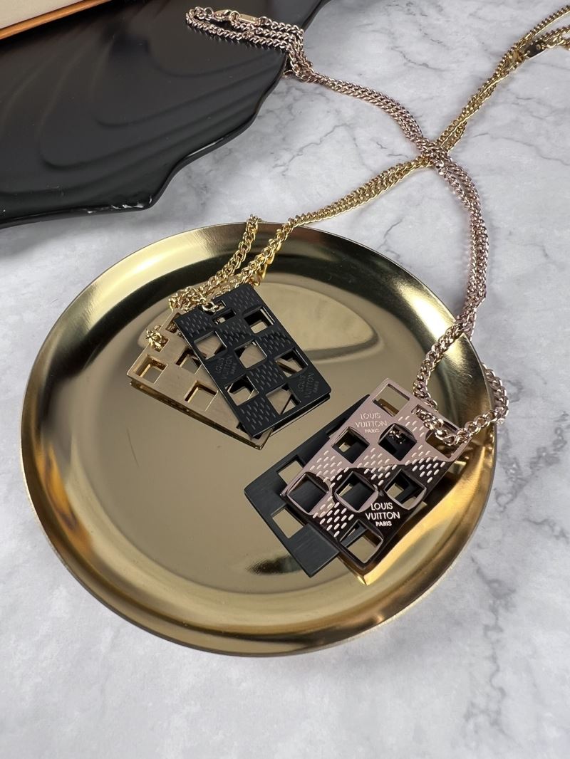 Louis Vuitton Necklaces